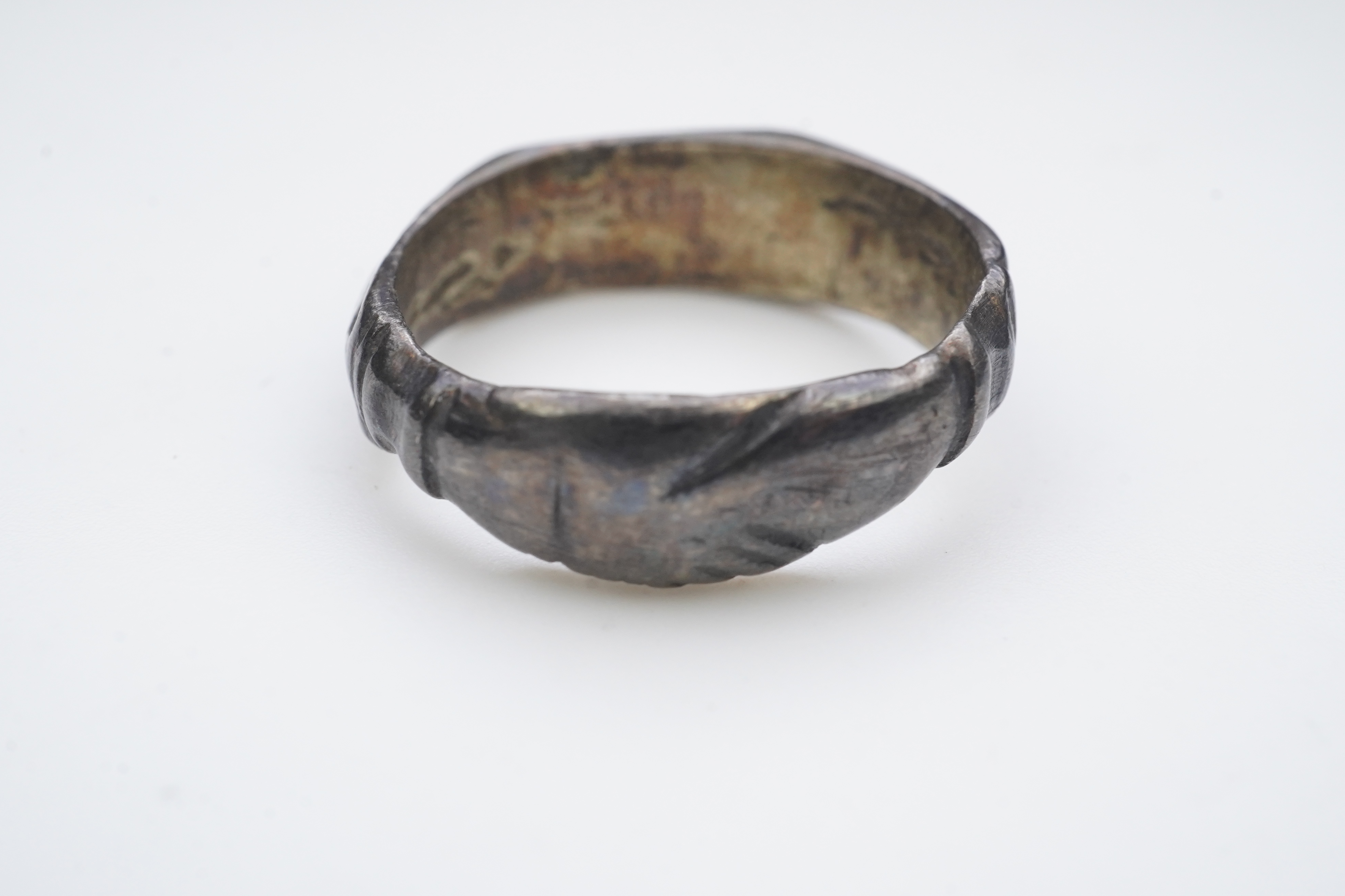 A medieval iconographic ring, England, 14th/15th century